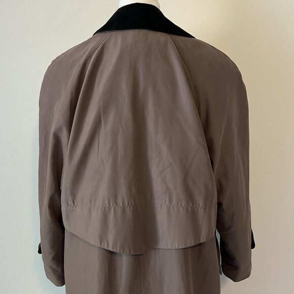 American Bazaar Trench Coat Women’s  Size 6P Lined Long Jacket in Tan / Taupe - Picture 5 of 15
